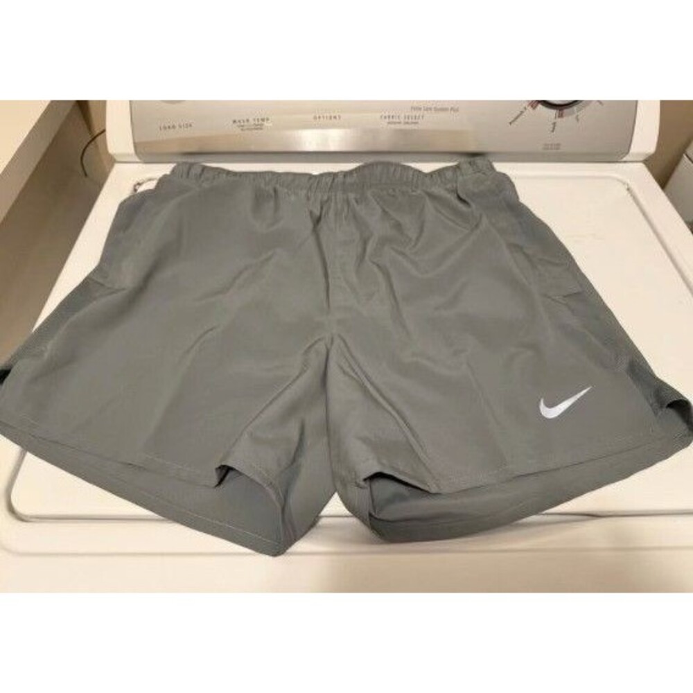 NEW Nike Men's Challenger Dri-Fit Brief-Lined Running Shorts 5" size MED Black